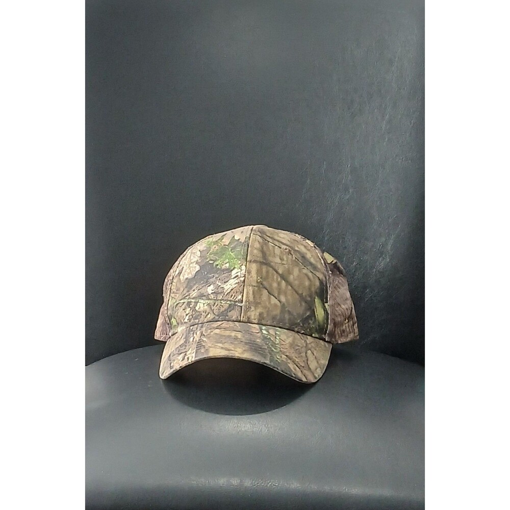 Mossy Oak OSFM Camo Trucker Cap. Mesh Back. Adjustable Unisex.